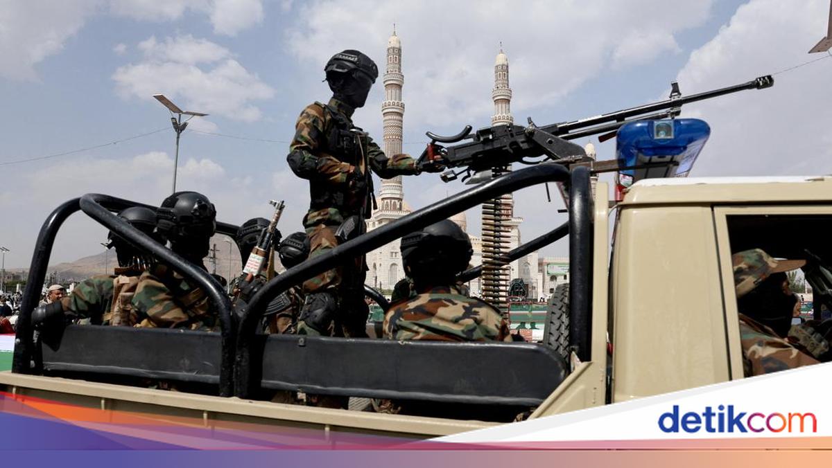 Houthi Attack on Cargo Ship off Yemen Kills Six, Including One Indonesian