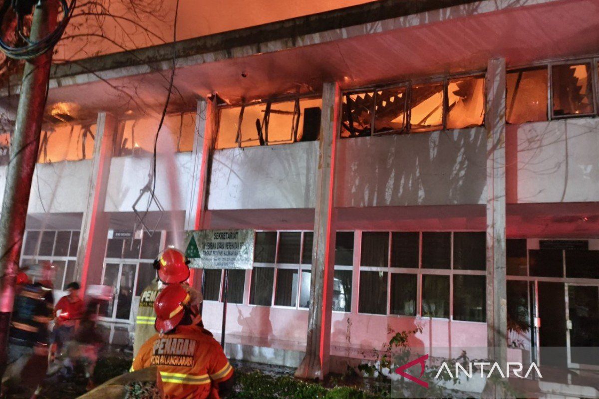 Central Kalimantan Governor's Office Welfare Bureau Building Catches Fire