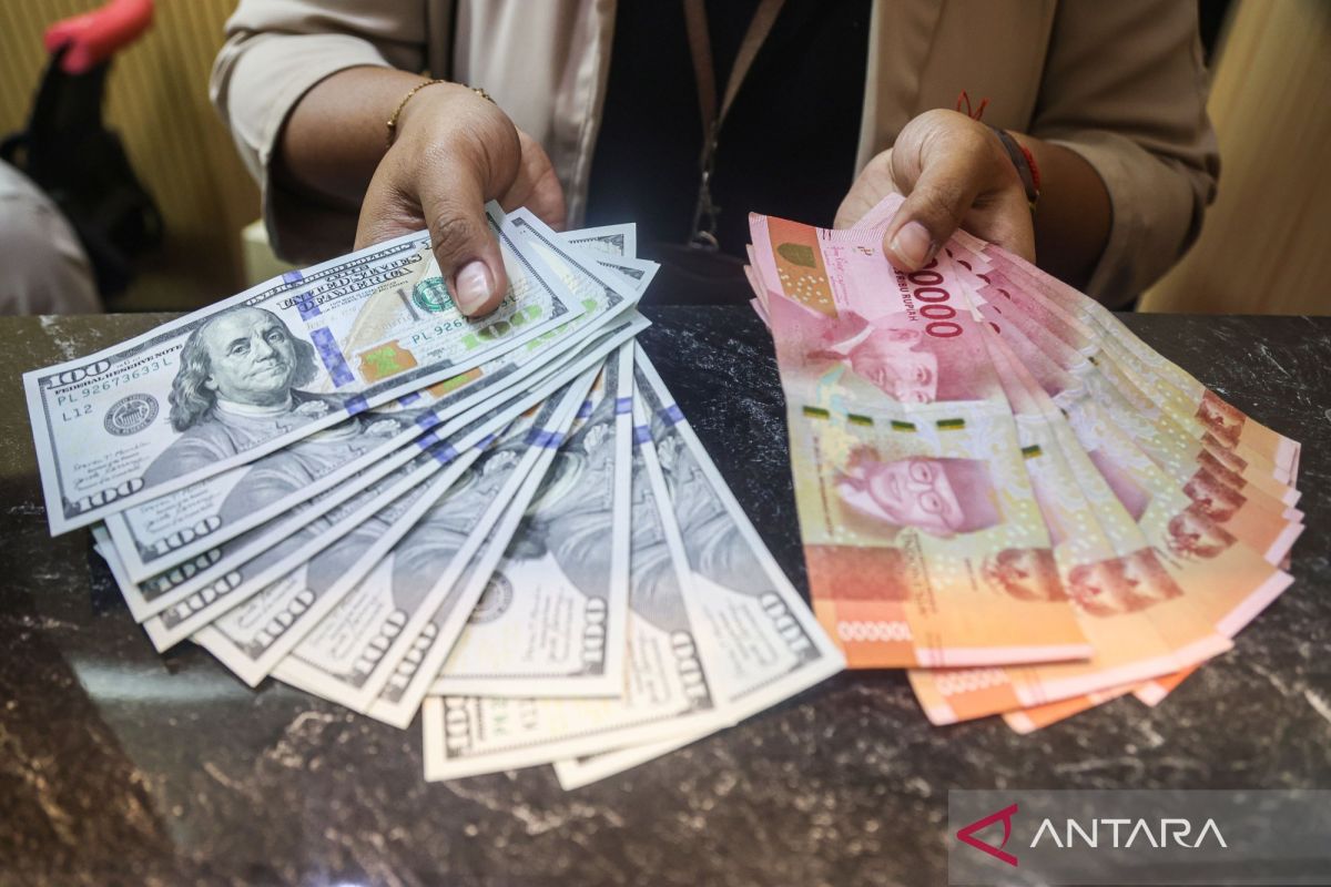 Rupiah Predicted to Consolidate Amid Middle East Geopolitical Developments