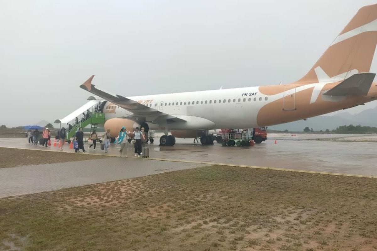 Singkawang Airport Ensures Normal Flights Despite Haze