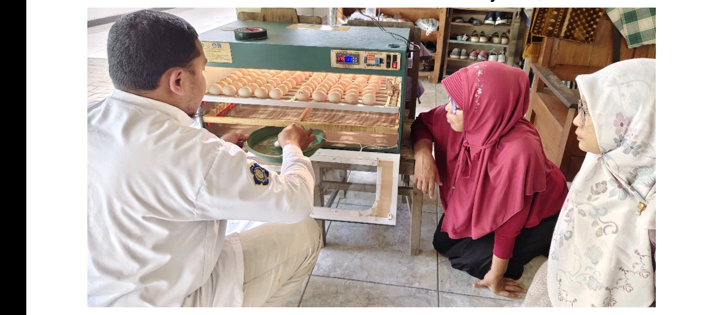 Akprind University Develops Egg Incubator to Empower Village Farmers