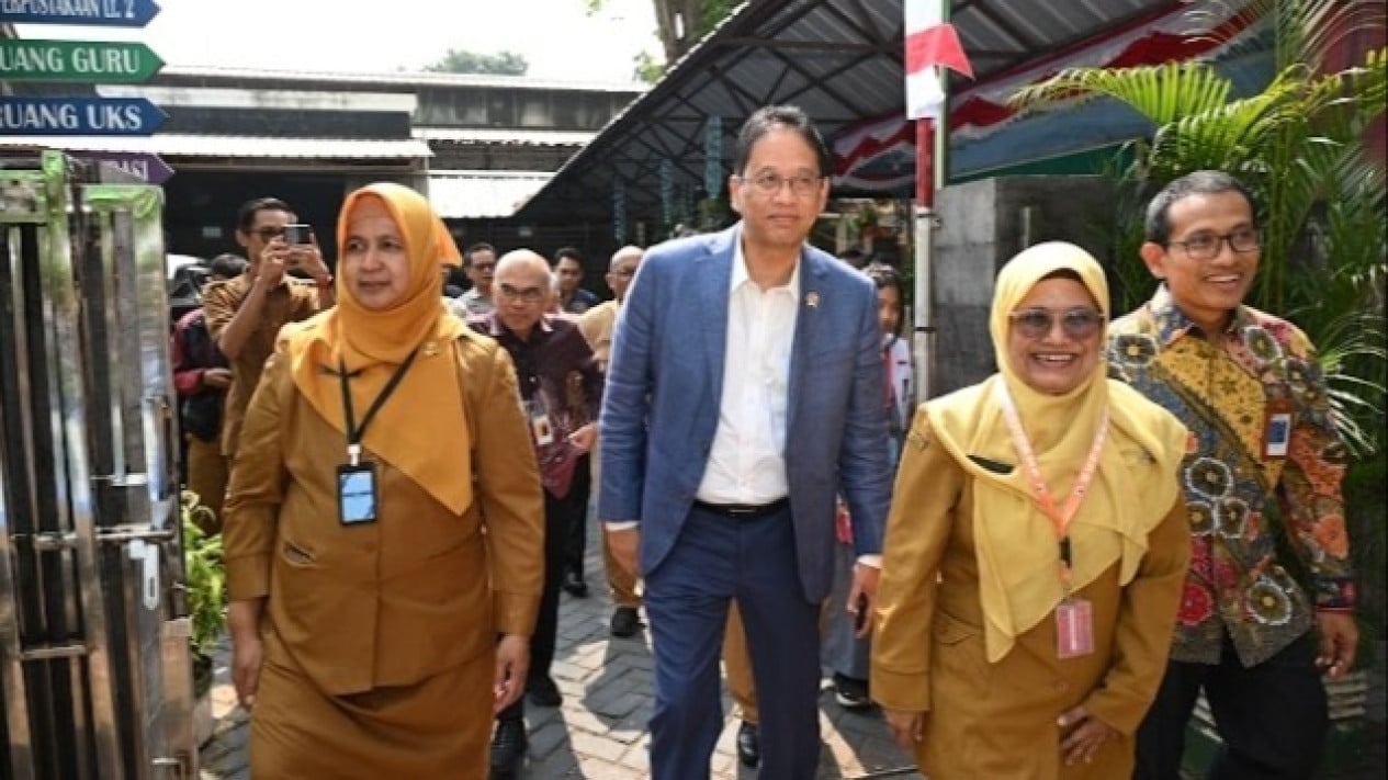 Purbaya to Allocate Budget for Expanding Bright Panel Programme in Schools