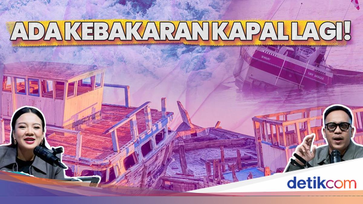 Passenger Ferry Putri Yasmin Catches Fire at Sea, Resulting in Fatalities