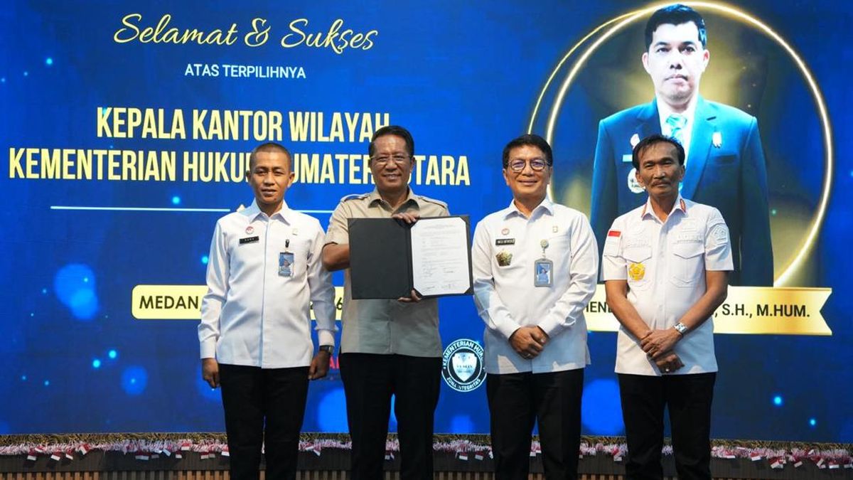 Law Minister Supratman Hands Over North Sumatra Regional Office Head Selection to E-Voting