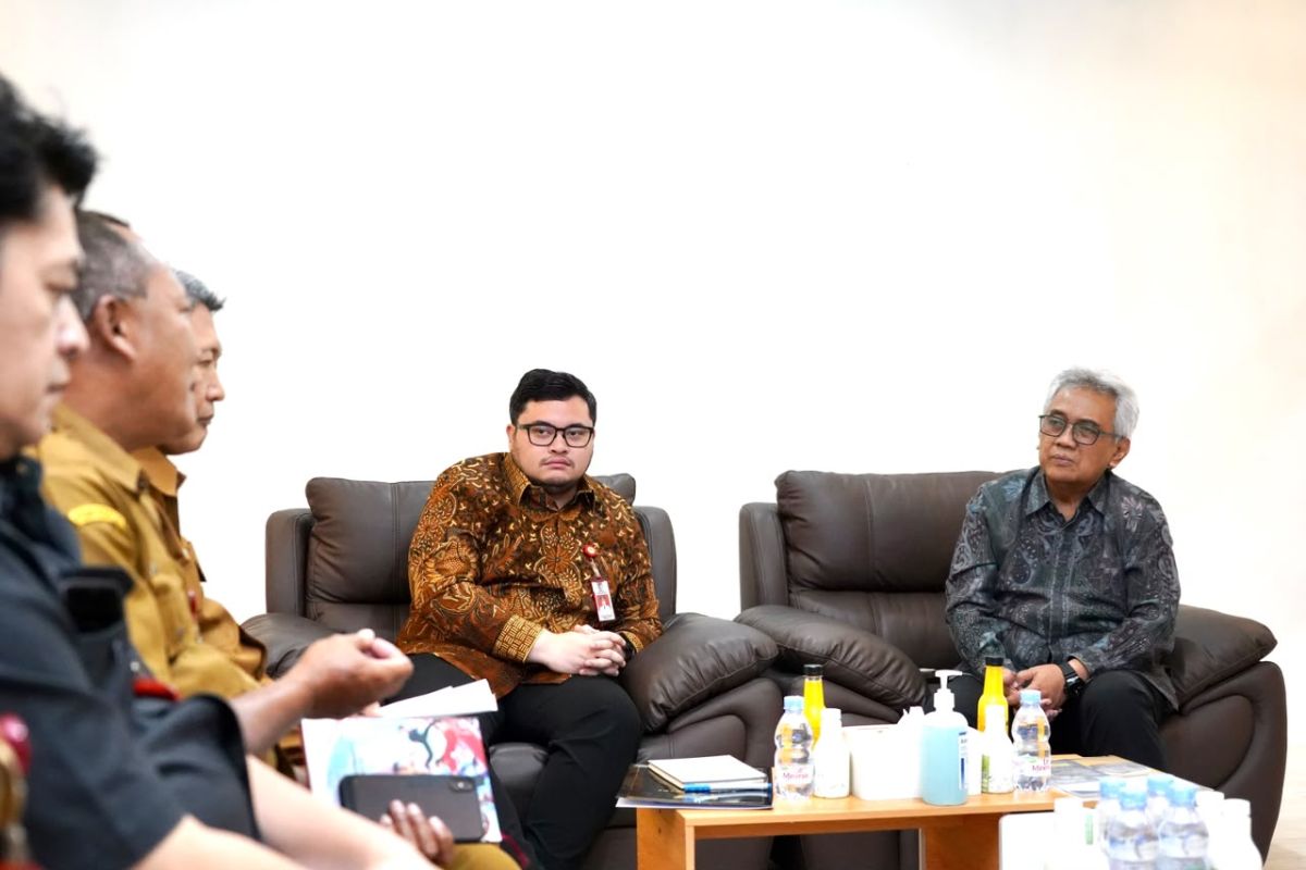 Kediri Regency Partners with UGM to Boost Agricultural Value-Added