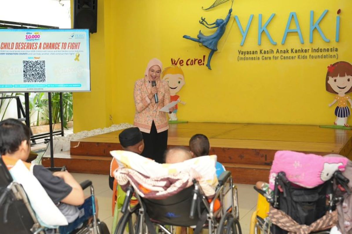 DWP Kemenko PM Provides Moral Support to Children Battling Cancer