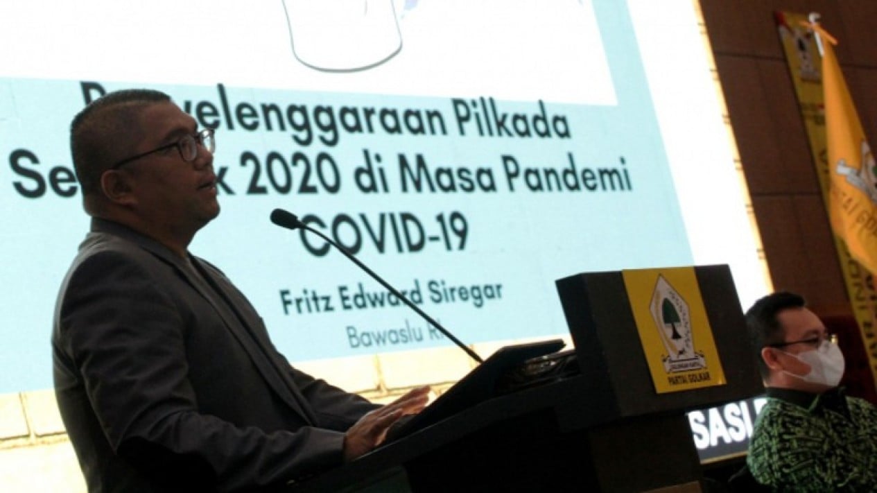 Constitutional Law Expert Warns Against Twisting the Constitution
