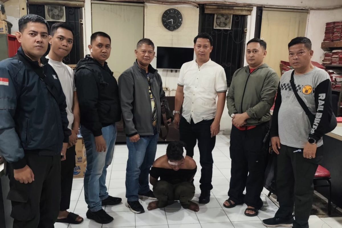 LRT Jabodebek Officers Foil Cable Theft Attempt at Cawang Station