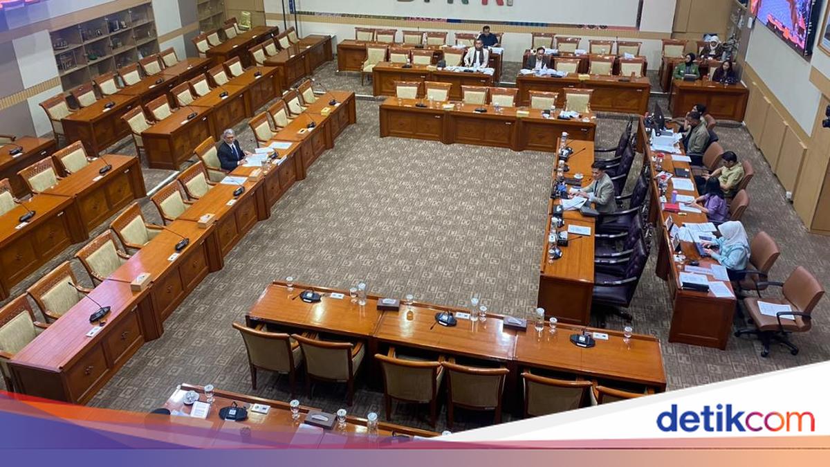 MP Questions Former Tax Official's Intention to Become Supreme Court Justice Candidate