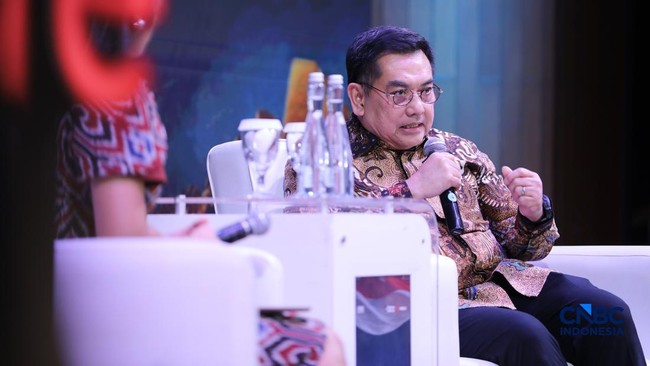 Indonesia's Strategy to Attract Investment: Building Downstreaming with its Ecosystem