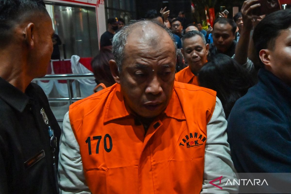 KPK Summons Two Jasindo Employees After Detaining Four Suspects in Marine Insurance Corruption Case