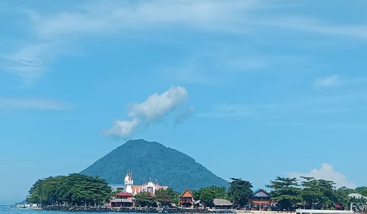Manado Tua Mountain Climbing Temporarily Closed to Prevent Forest Fires