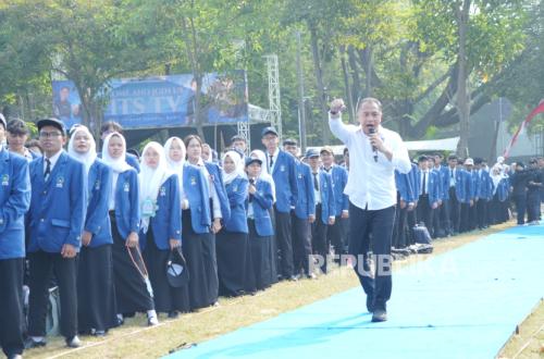 Surabaya Mayor Calls for Leadership Relay Among 7,269 New ITS Students