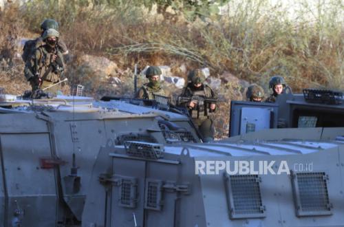 Jewish Terrorists Besiege Palestinian Homes for Four Consecutive Days