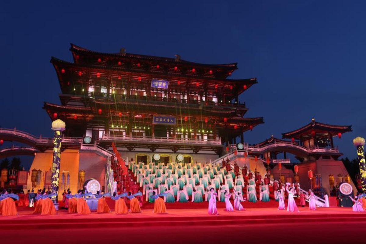 China's Diplomacy as Host: From G20 to APEC Summit in Shenzhen