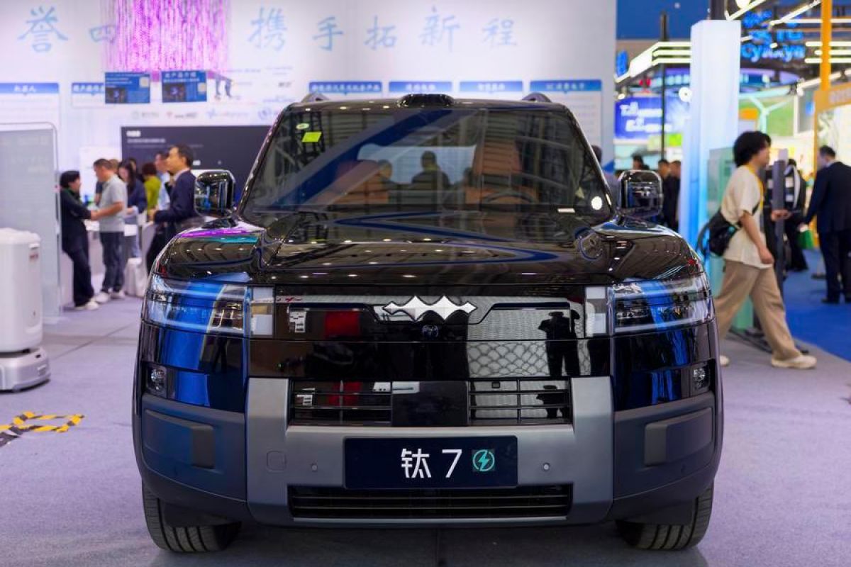 China's NEV Sales Proportion Surpasses 60 Percent in July 2026