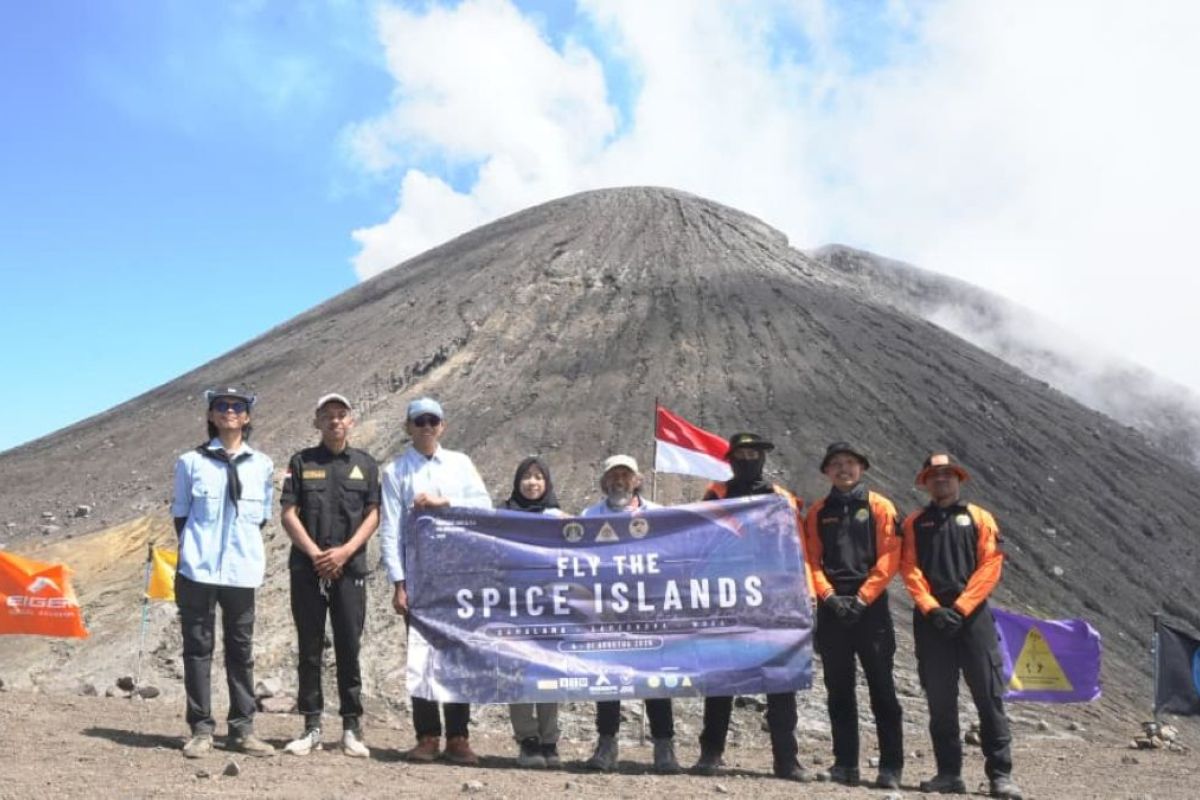 UI Nature Lovers Explore Eastern Indonesia to Boost Village Economy and Tourism