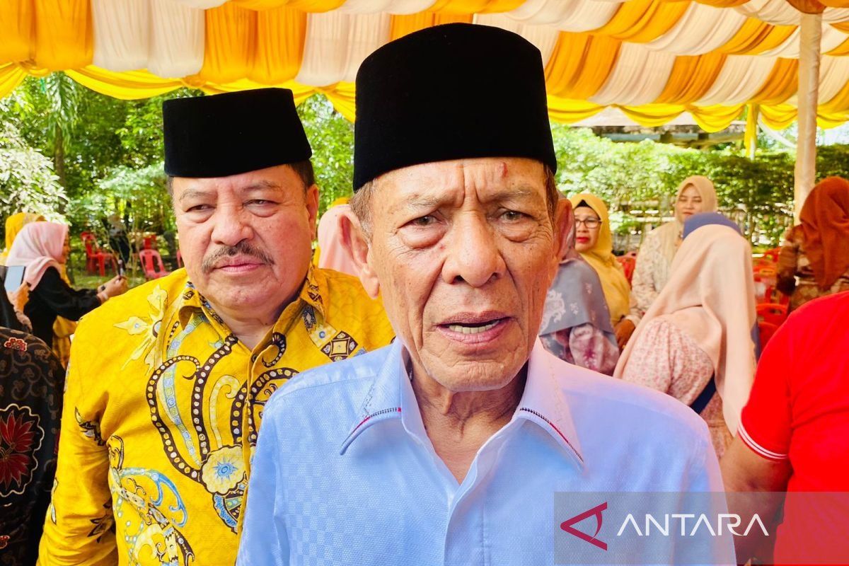 DPR Member Expresses Concern Over Cement Scarcity in Aceh