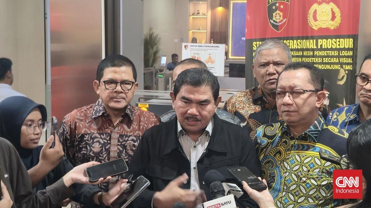 Minister Yandri Reports 73 Social Media Accounts to Bareskrim Over Kopdes Hoax