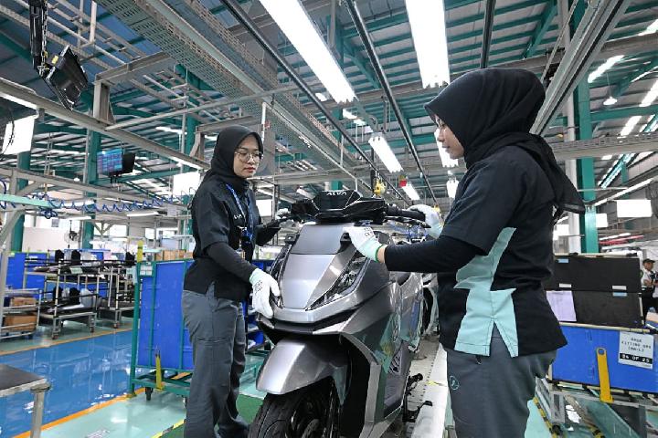 Danantara: State Banks Ready to Fund Molinas Electric Motorcycle