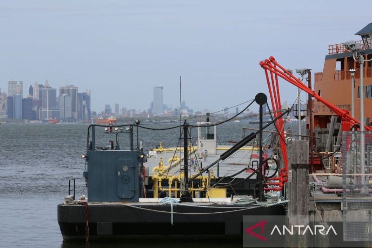 US Strategic Petroleum Reserve Drops Below 300 Million Barrels