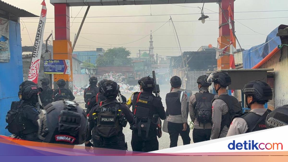 6 Facts About the Dramatic Drug Raid in Kampung Bahari