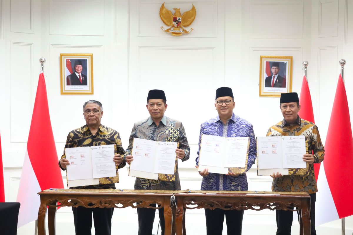 Baznas, Danantara, Kemenkop, and MES Sign MoU on Zakat Ecosystem