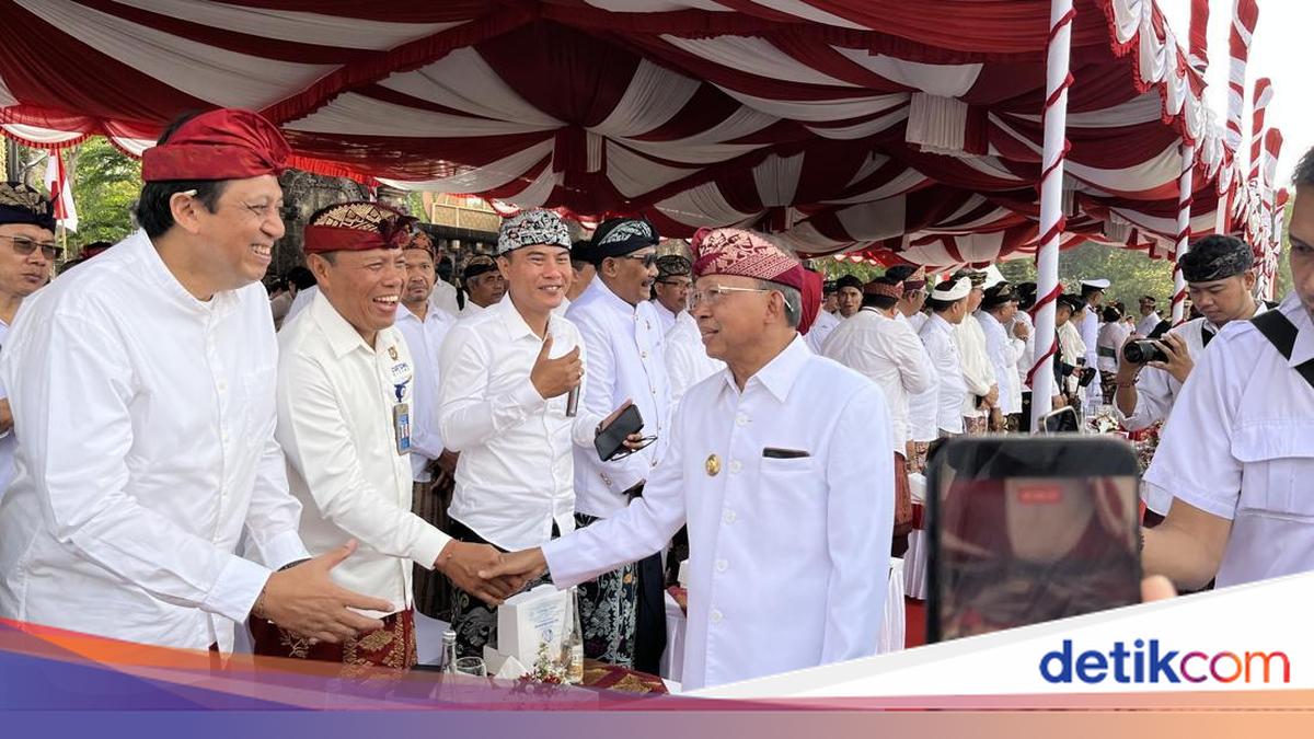 Bali Governor Koster Calls on Youth to Drive Development on Province's 68th Anniversary