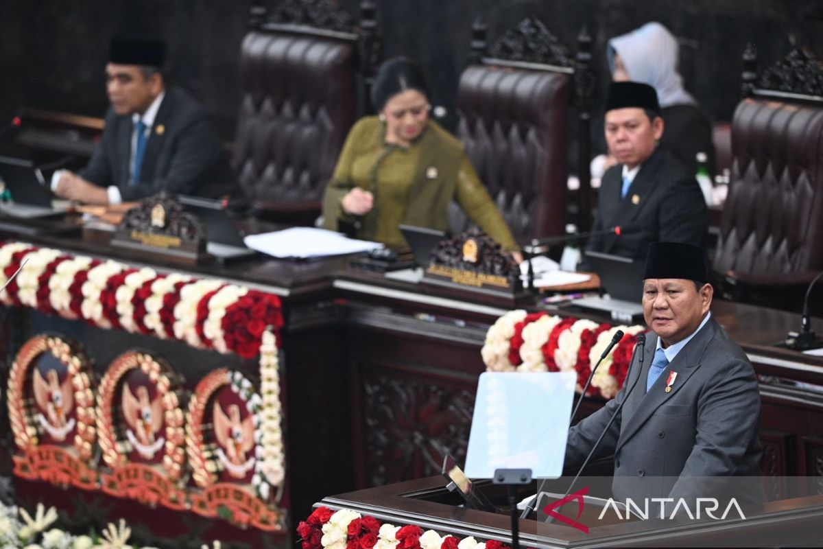 Prabowo praises courts for faster case resolution