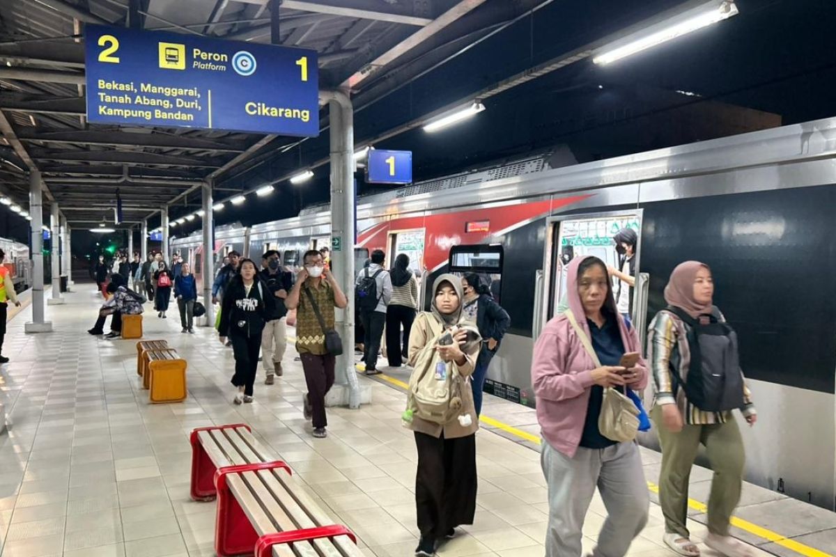 KAI Commuter Responds to Unauthorised Recording Incident at Sudirman Station