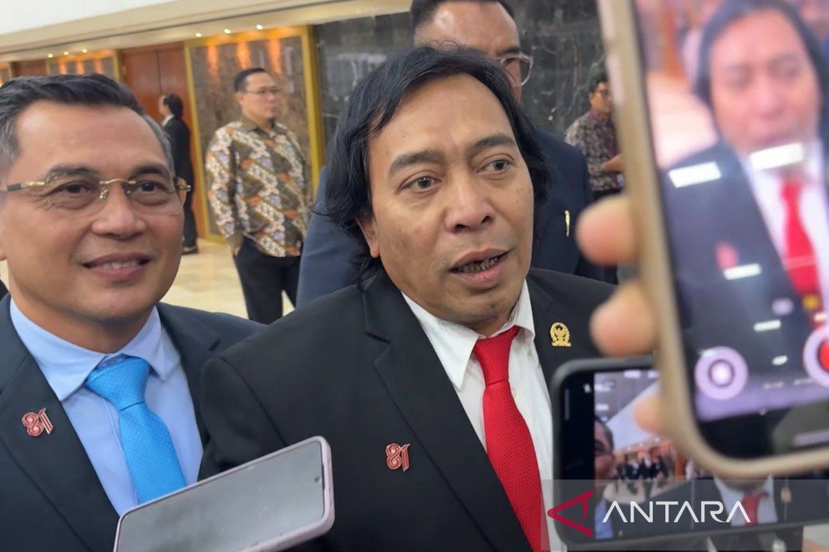 Senator Komeng Applauds Danantara's Improved Performance