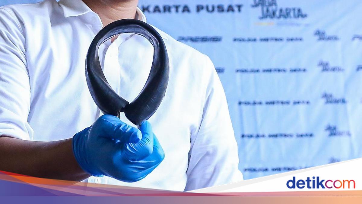 Printing Staff Confinement Case Reconstructed, 41 Scenes Re-enacted