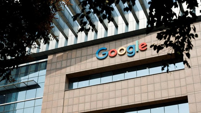 Google Tracks You 24 Hours a Day: Here's How to Stop It