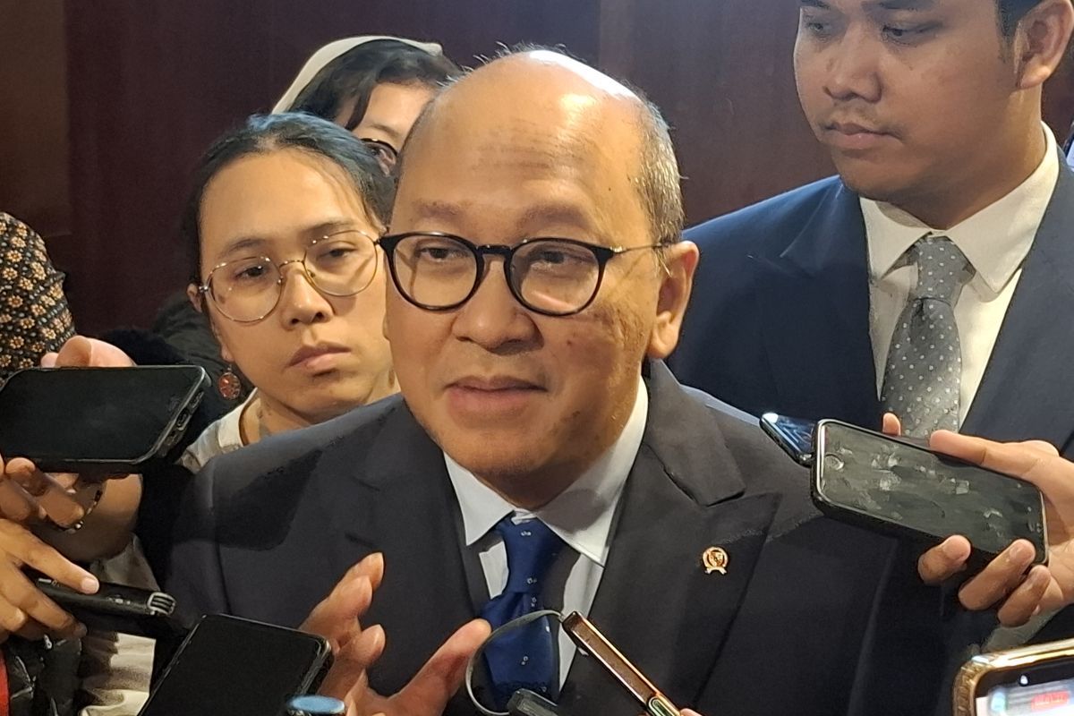 Government Targets IDR 2,322 Trillion Investment in 2027