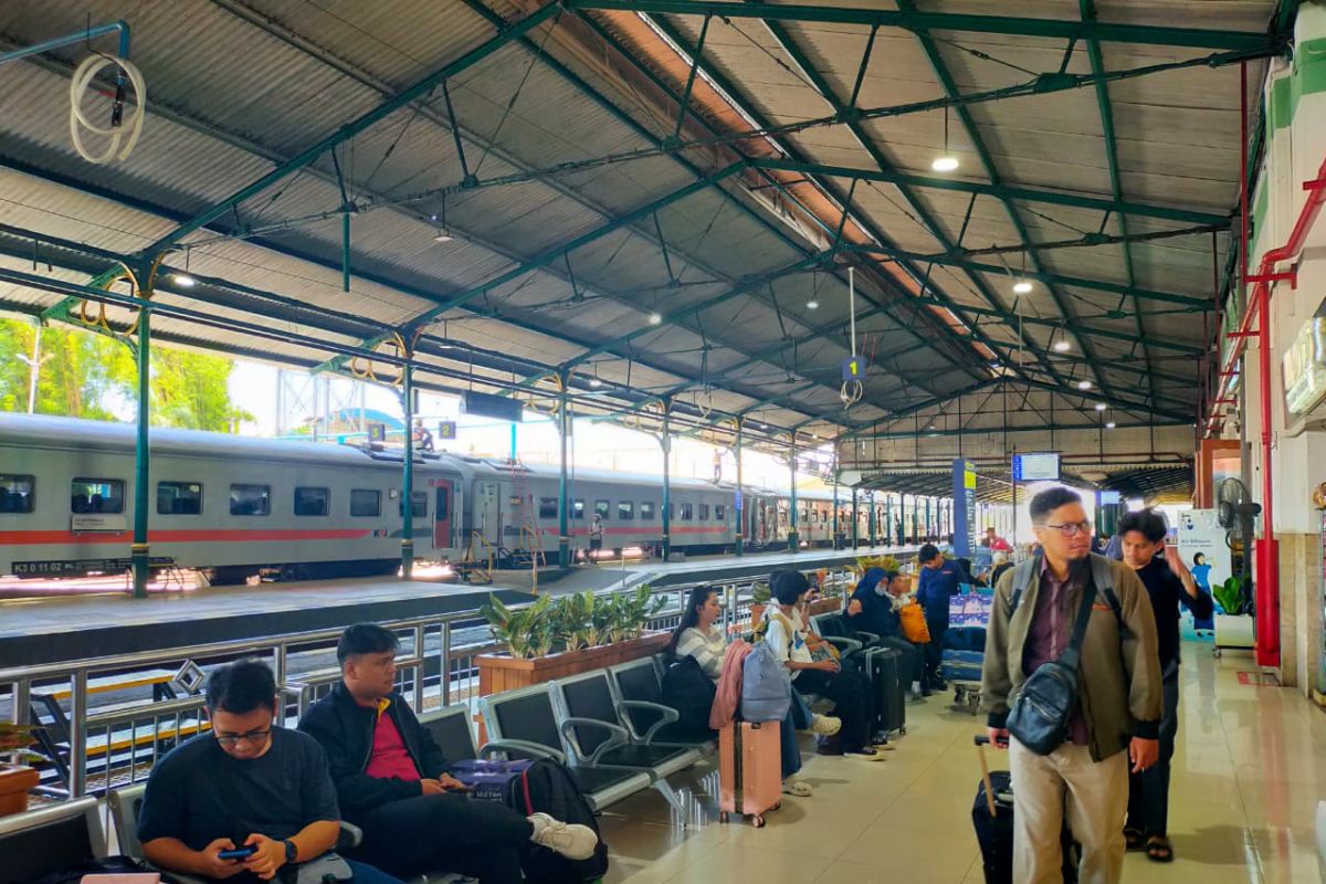 KAI Daop 7 Adds Train Capacity to Anticipate Passenger Surge During Independence Day Holiday