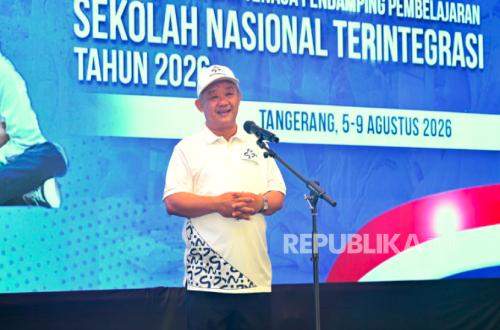 Education Ministry to Rewrite Textbooks, Strengthening STEM Content