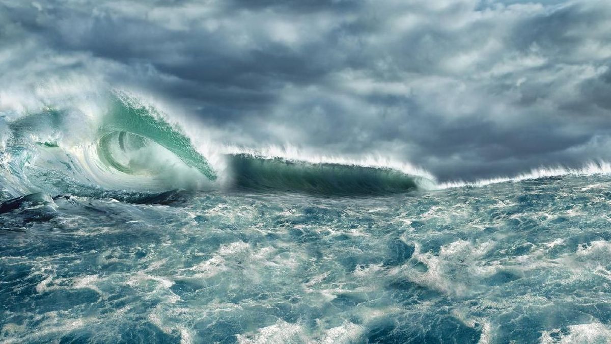 0.3-Metre Tsunami Hits Labuan Bajo After M7.7 Earthquake