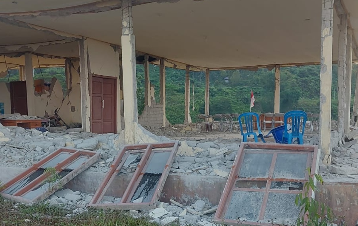 BMKG Records 37 Aftershocks Following M7.7 Earthquake in NTT