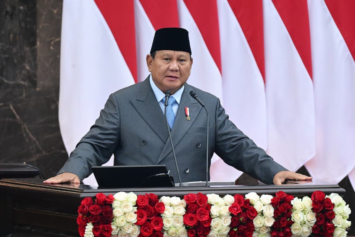 Political Recap: Prabowo Commits to Free Meal Programme, TNI and USMC Conduct Joint Exercise