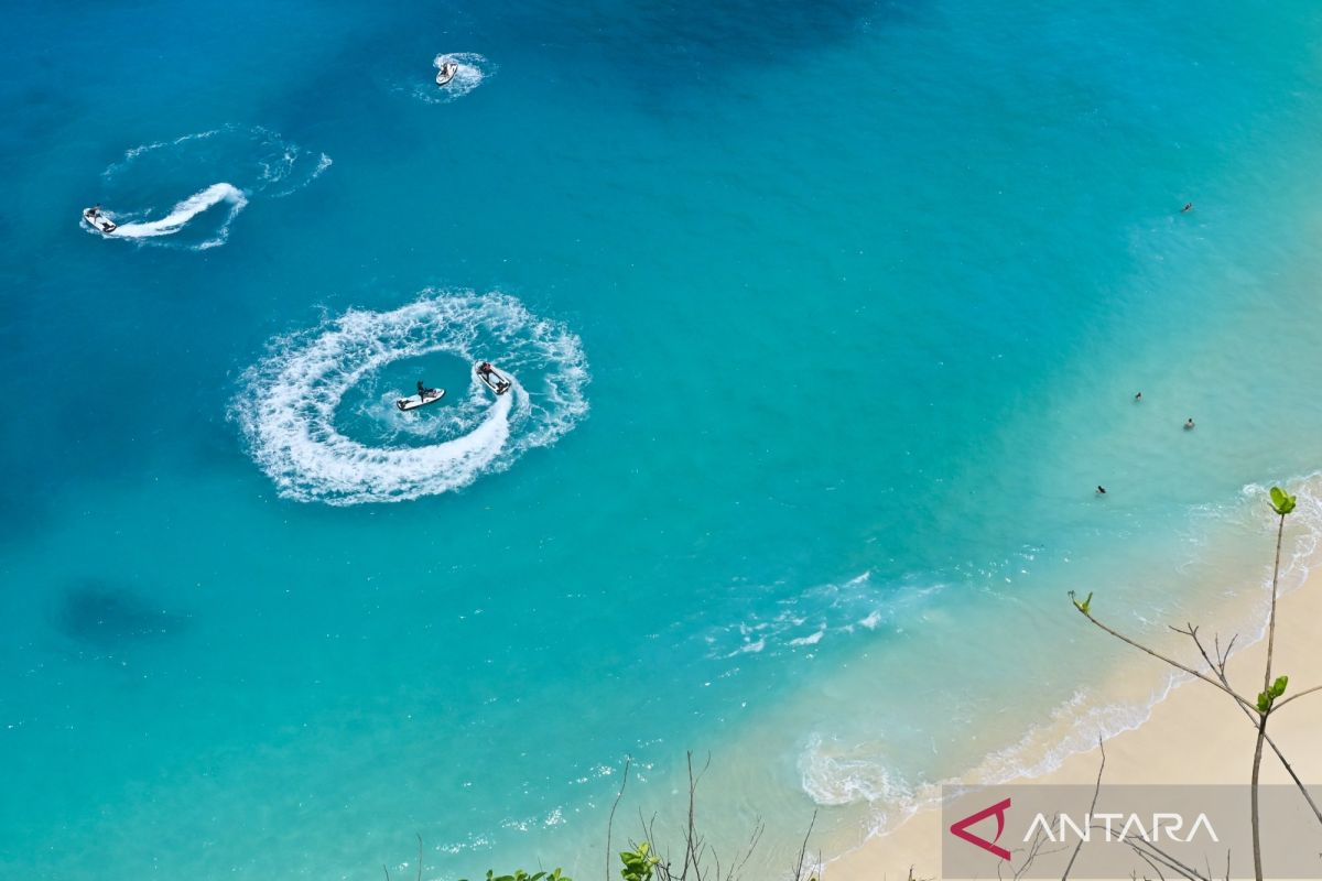 Bali Tax Office updates data with local governments to boost revenue