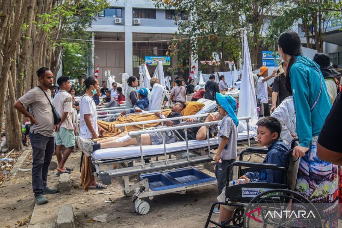 Puan urges government to speed up data collection on NTT earthquake victims