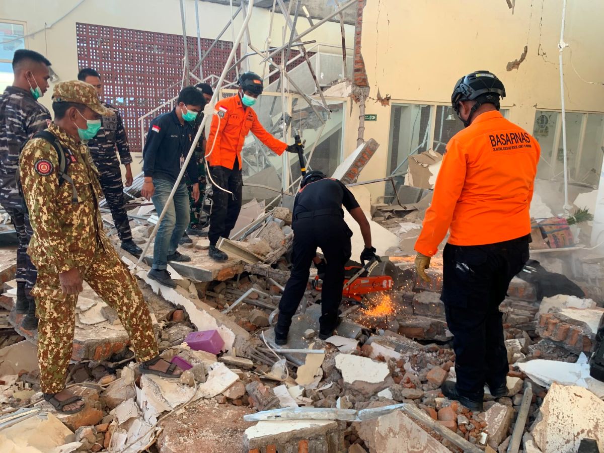 M7.7 Mbay Earthquake Kills 33 in Manggarai Raya, Death Toll Expected to Rise