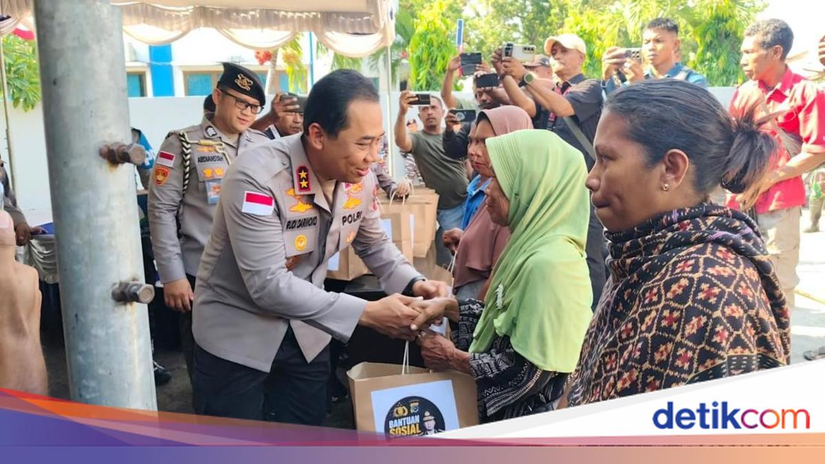NTT Police Chief Distributes 100 Aid Packages to Earthquake Victims in Sikka