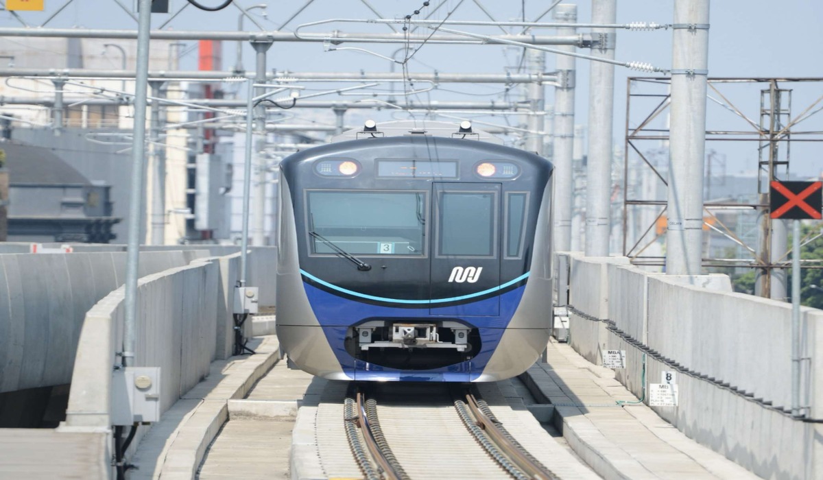 Developers Begin to Target East-West MRT Corridor Access