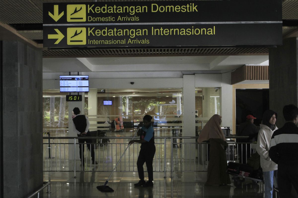 Kupang to Flores flights cancelled following earthquake