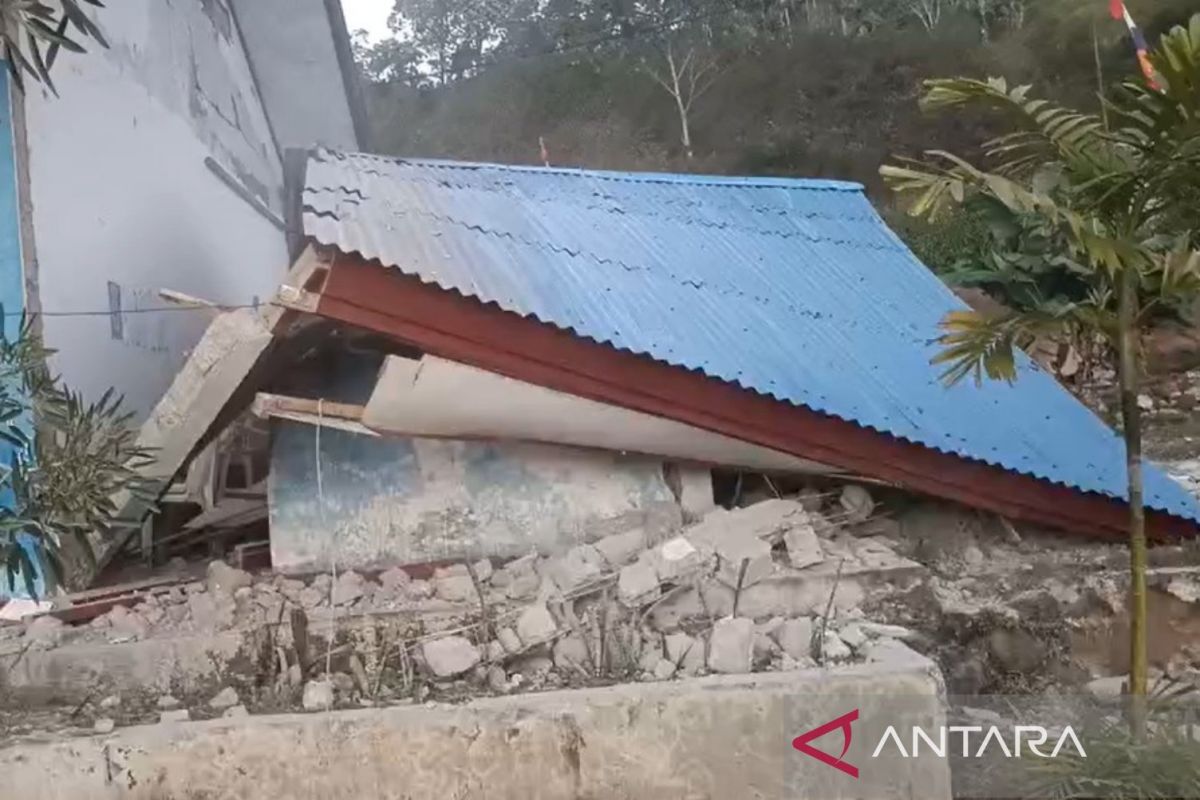 Plan Indonesia responds to needs of children affected by NTT earthquake