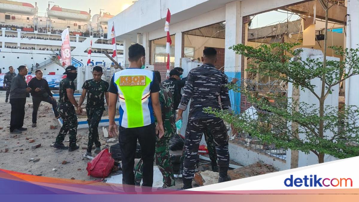 TNI Deploys Hercules and Warships to Areas Affected by M 7 Earthquake in NTT
