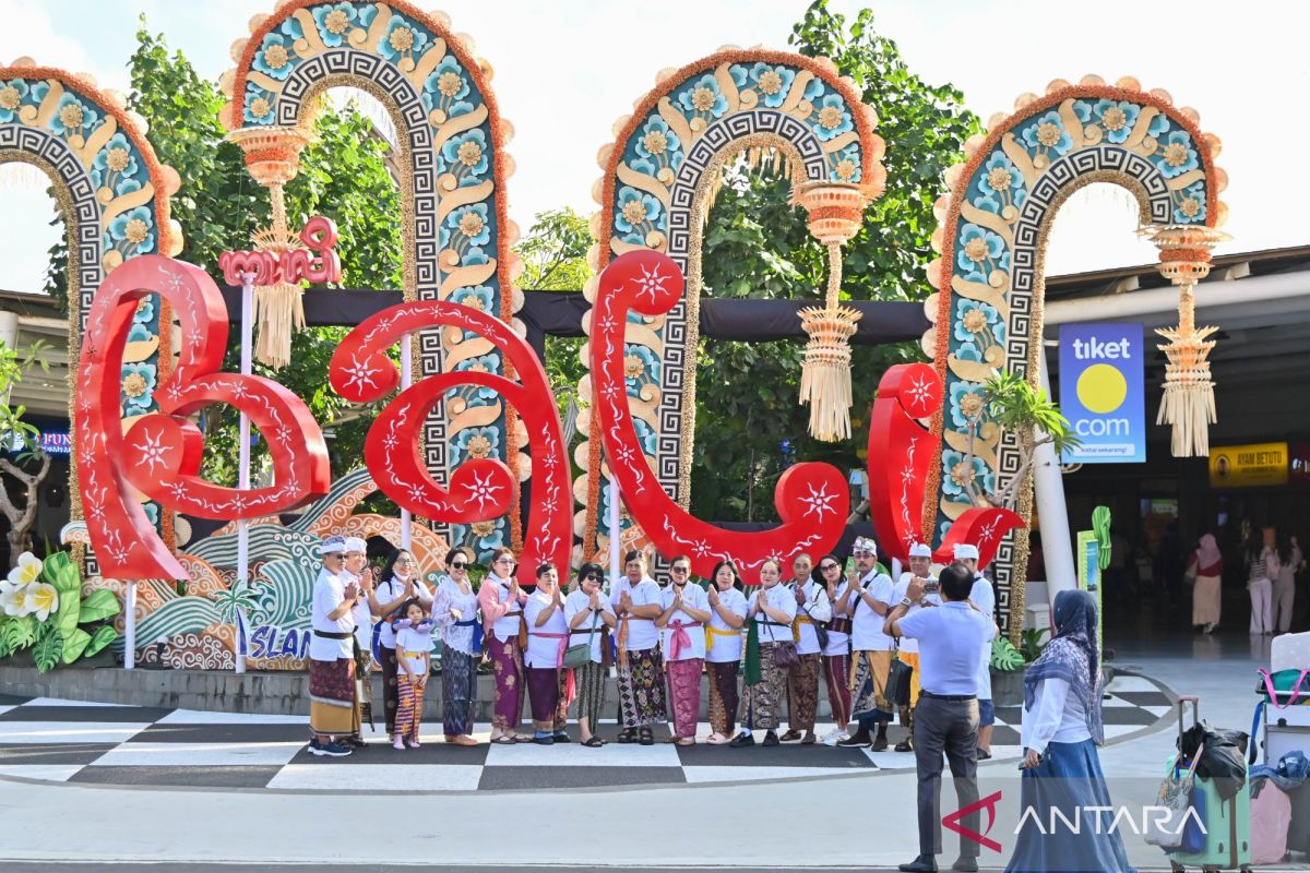 Bali Airport's flights to NTT operating normally after quake