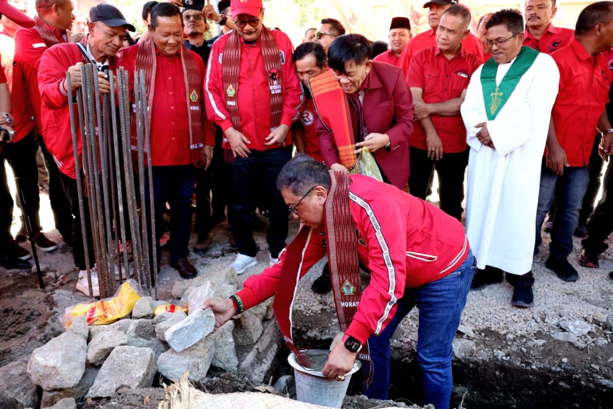 PDIP Secretary-General: Party offices must side with the poor