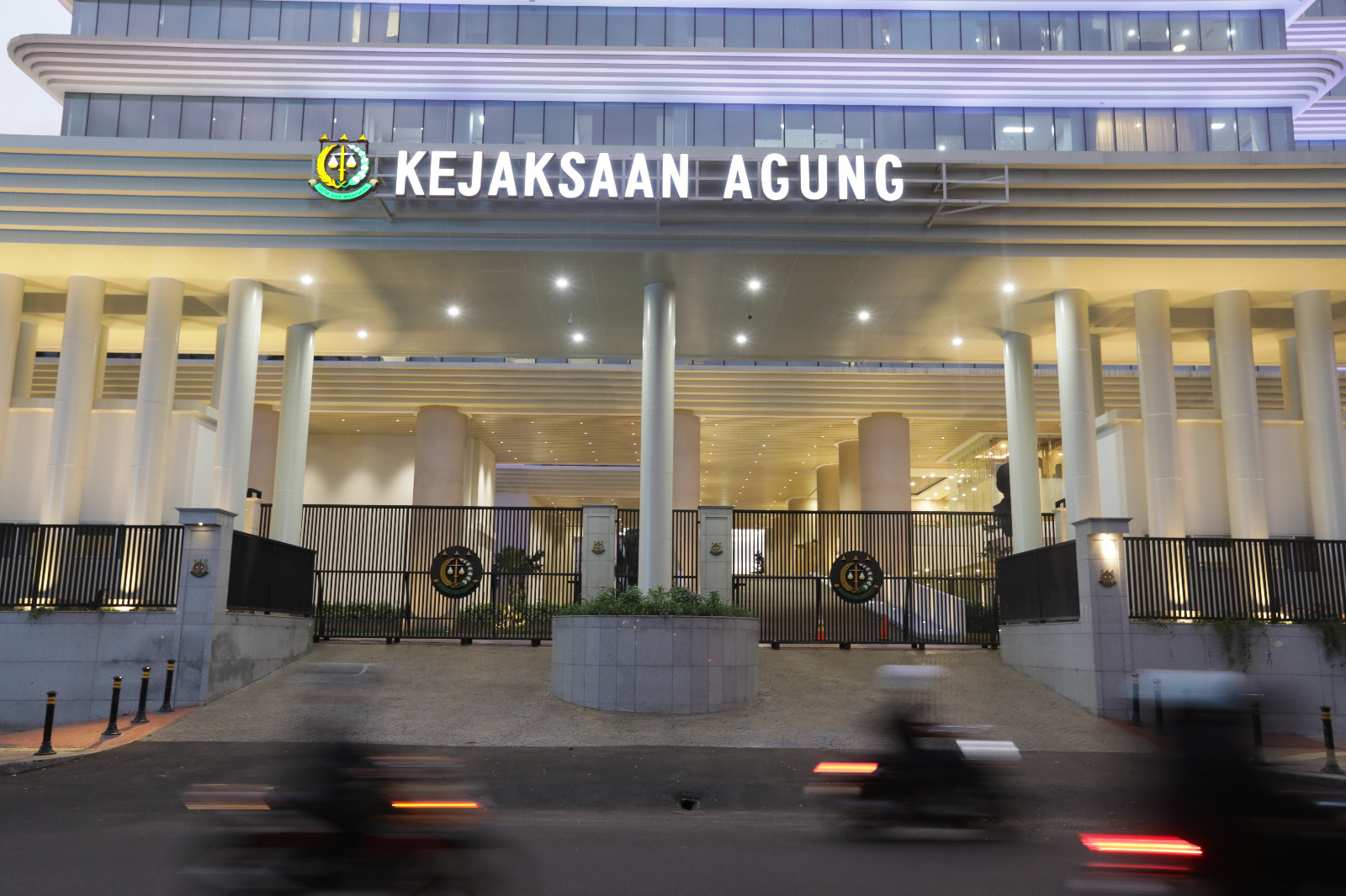 Observer Urges Attorney General's Office to Maintain Institutional Independence in Febrie Adriansyah Case